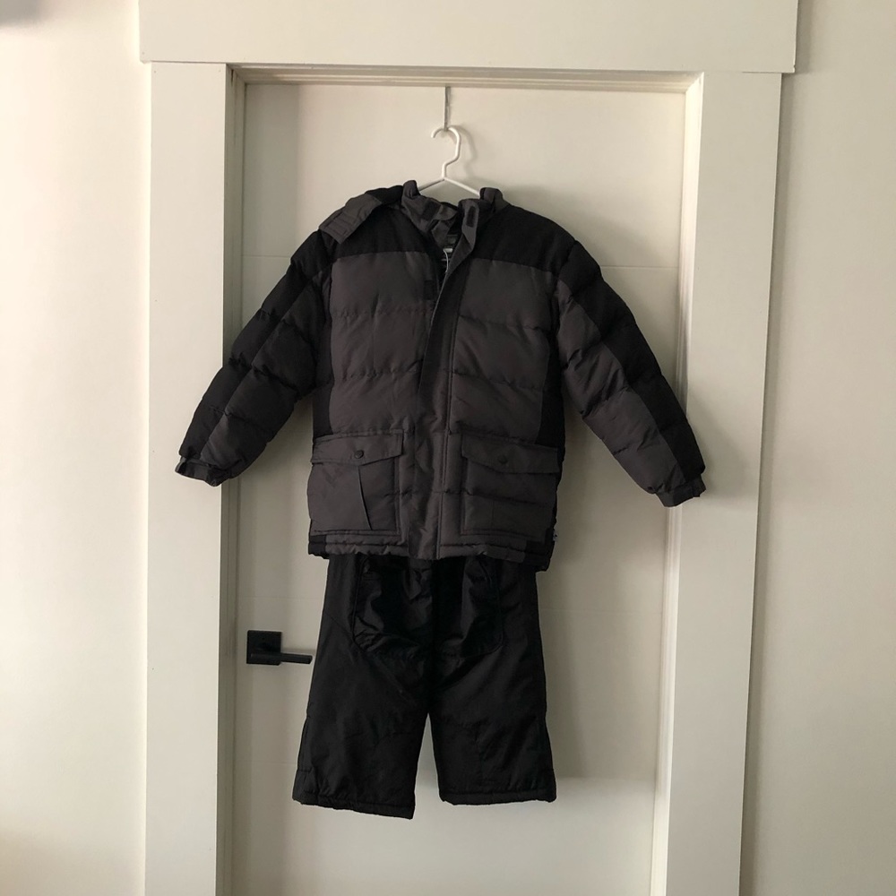 Rothschild snow suit. Ski/snowboarding wear